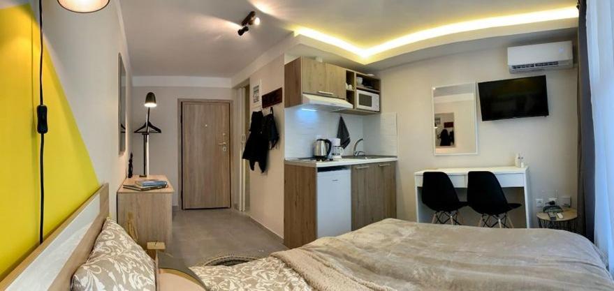Center Deluxe Studio Thessaloníki Eksteriør bilde